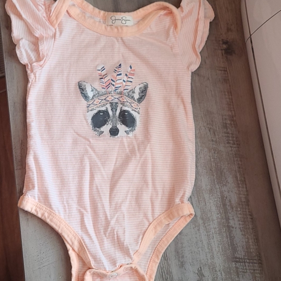 Peach 2-piece outfit - Picture 3 of 4